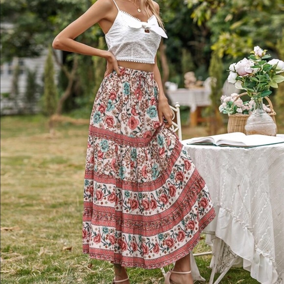 Floral print flared Skirt - Picture 4 of 7